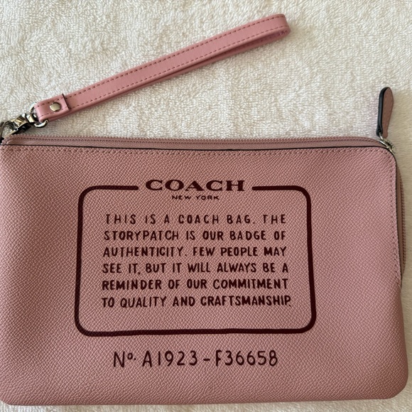 Coach Pink Storypatch Large Wristlet /Clutch / Pouch - Picture 1 of 6